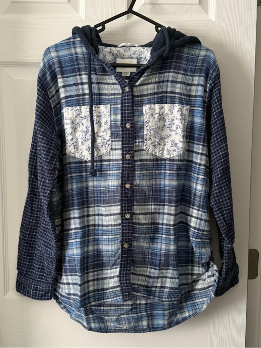 American Eagle Outfitters floral plaid hooded button-up - Size XS / S